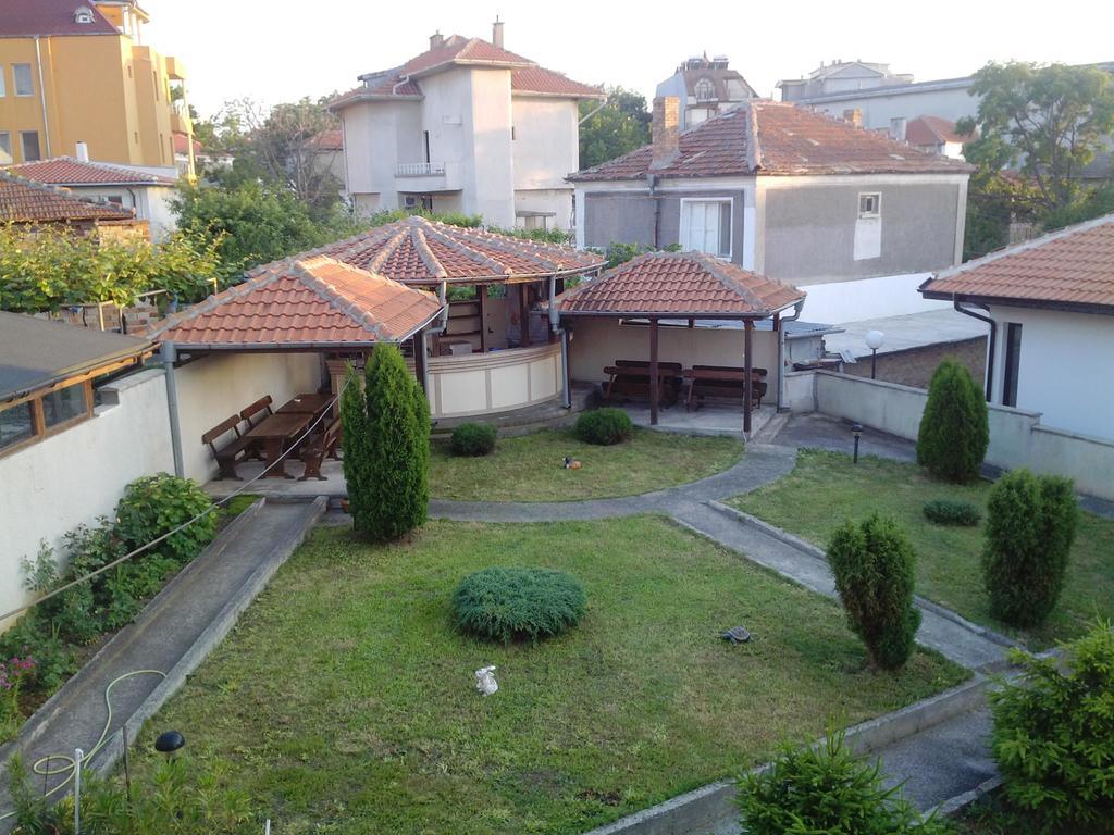 Apartment Elvira Černomorec Exterior foto